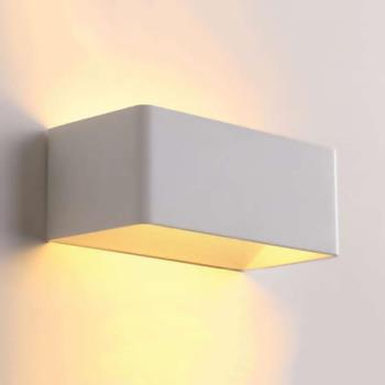 Đèn vách AK-13 Hufa